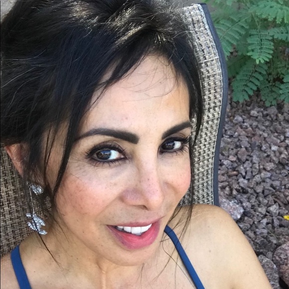 Meet your Posher, Ana not for sale! If you like something please make an offer. - Picture 3 of 4